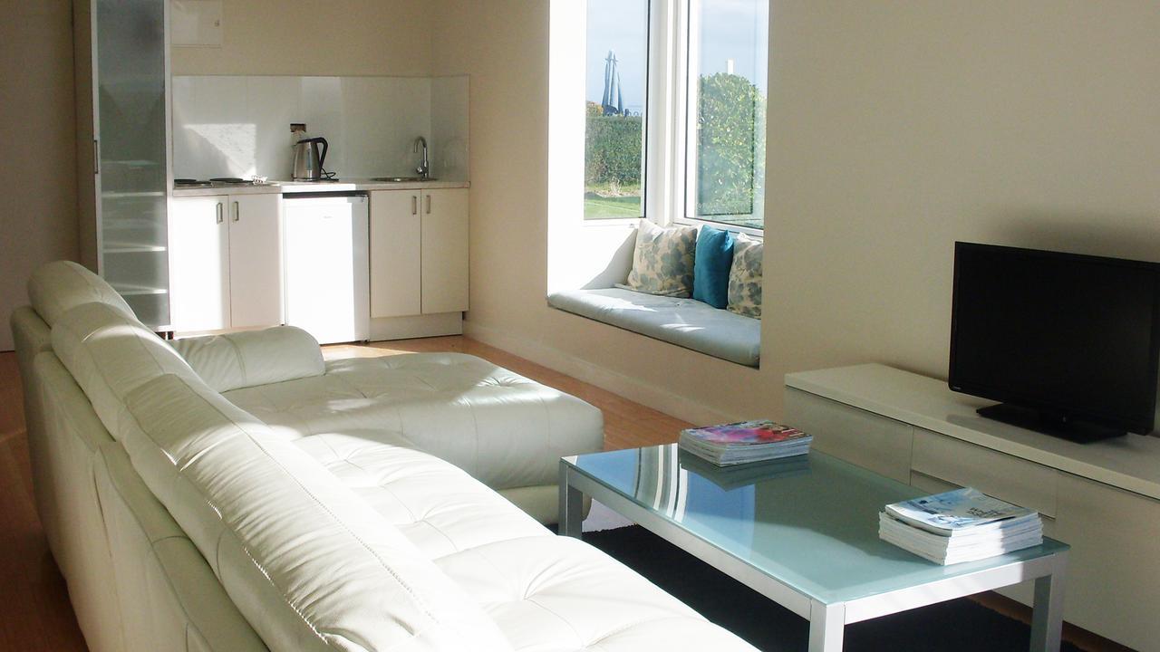 Tintagel Bed & Breakfast Метунг Екстериор снимка