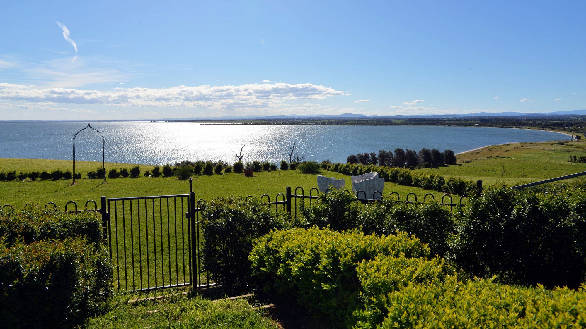Tintagel Bed & Breakfast Метунг Екстериор снимка